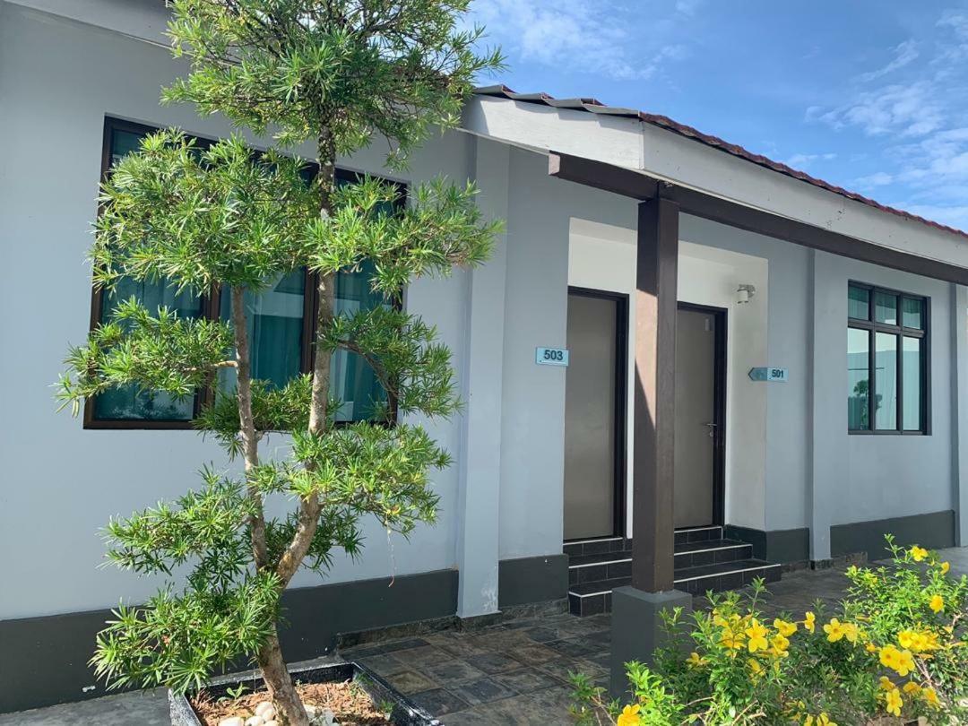 Desaru, Bayu Balau Beach Resort Bandar Penawar エクステリア 写真